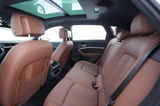 2022 Audi e-tron — photo 16 of 45