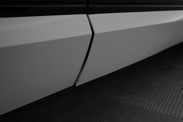 2022 Audi e-tron — photo 28 of 45