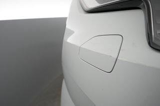 2022 Audi e-tron — photo 27 of 45