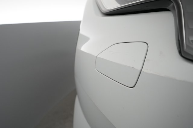 2022 Audi e-tron — photo 27 of 45