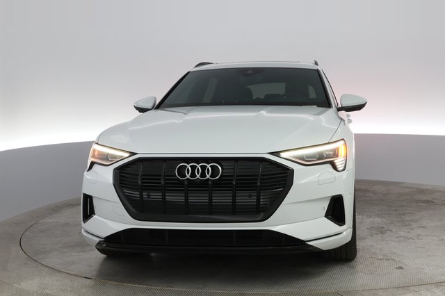2022 Audi e-tron — photo 5 of 45