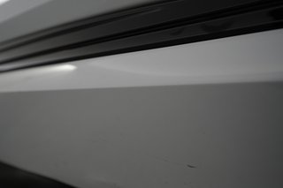 2022 Audi e-tron — photo 26 of 45