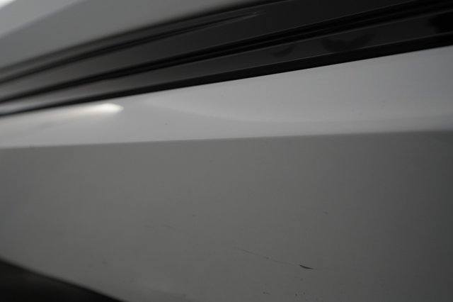 2022 Audi e-tron — photo 26 of 45