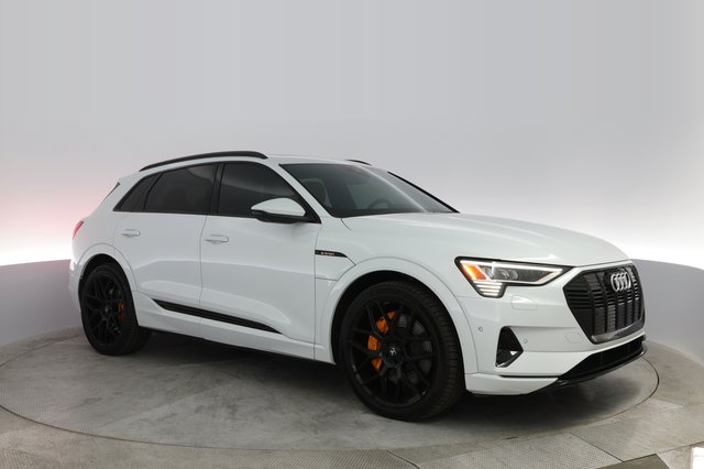 2022 Audi e-tron — photo 7 of 45