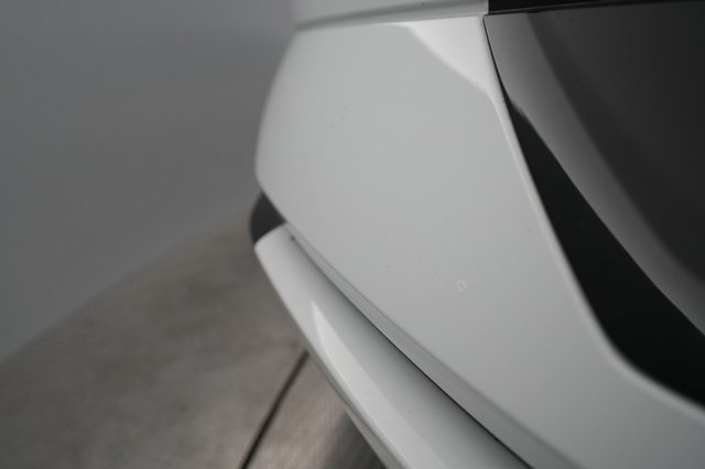 2022 Audi e-tron — photo 41 of 45