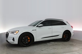 2022 Audi e-tron — photo 10 of 45