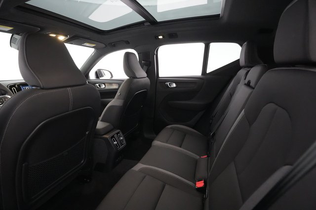 2023 Volvo XC40 Recharge — photo 19 of 29