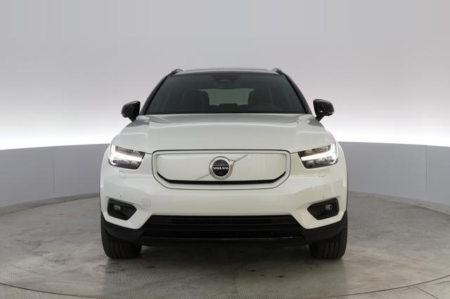 2021 Volvo XC40 Recharge — photo 6 of 40