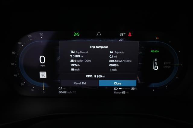 2021 Volvo XC40 Recharge — photo 4 of 40