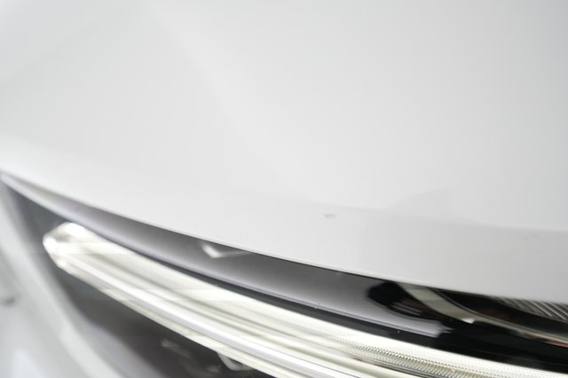 2021 Volvo XC40 Recharge — photo 26 of 40