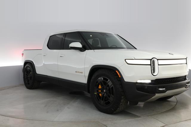 2022 Rivian R1T — photo 6 of 26