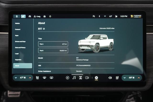 2022 Rivian R1T — photo 5 of 26