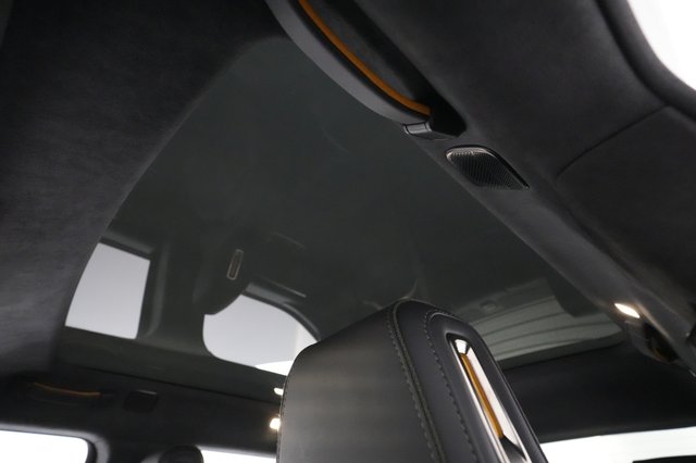 2022 Rivian R1T — photo 18 of 26