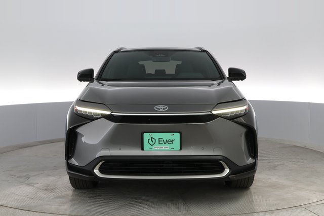 2023 Toyota bZ4X — photo 6 of 33