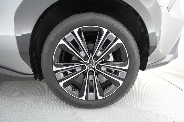 2023 Toyota bZ4X — photo 14 of 33