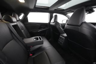 2023 Toyota bZ4X — photo 3 of 33
