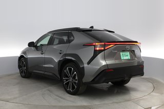 2023 Toyota bZ4X — photo 11 of 33