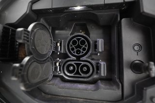 2023 Toyota bZ4X — photo 23 of 33