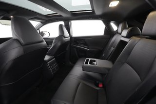 2023 Toyota bZ4X — photo 18 of 33