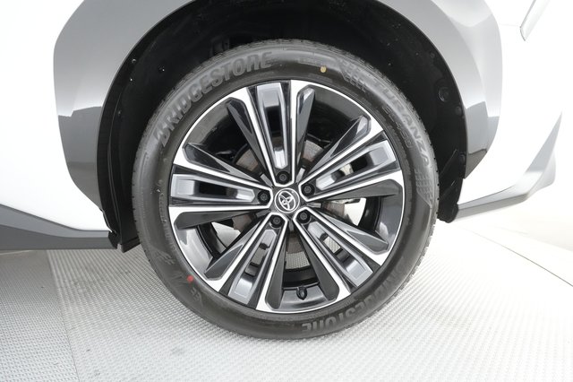 2023 Toyota bZ4X — photo 12 of 21