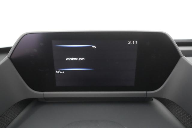 2023 Toyota bZ4X — photo 4 of 21