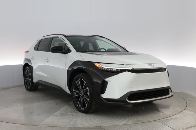 2023 Toyota bZ4X — photo 6 of 21