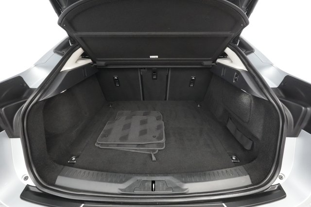 2022 Jaguar I-Pace — photo 22 of 32