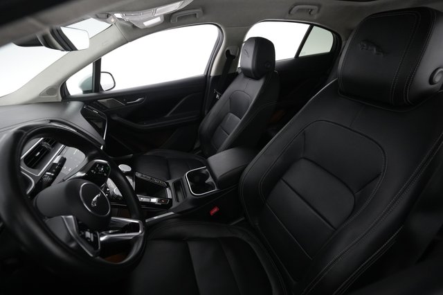 2022 Jaguar I-Pace — photo 20 of 29