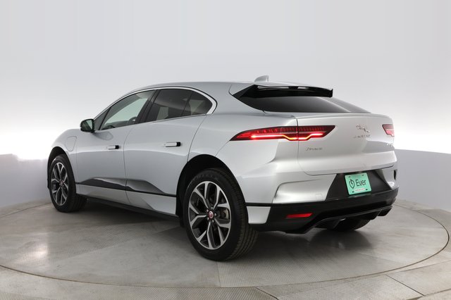 2022 Jaguar I-Pace — photo 12 of 29