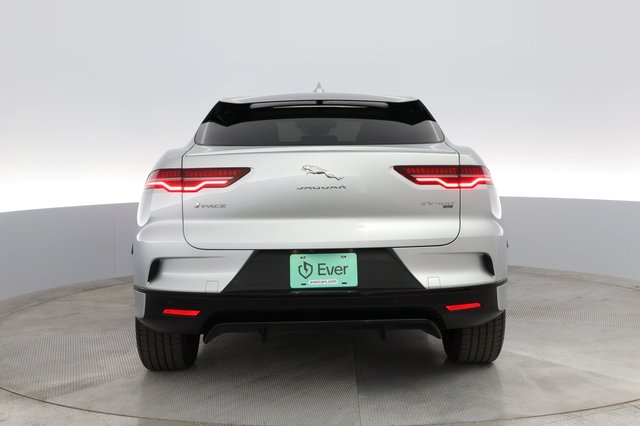 2022 Jaguar I-Pace — photo 11 of 29