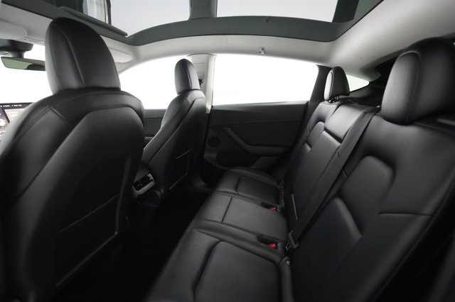 2022 Tesla Model Y — photo 19 of 41