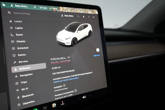 2022 Tesla Model Y — photo 6 of 41