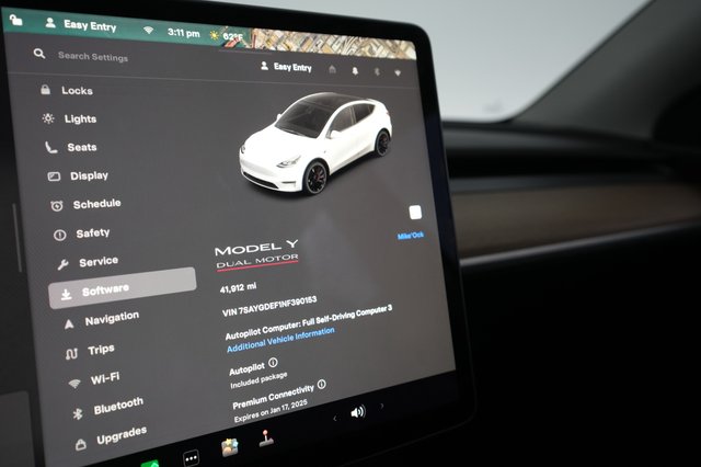 2022 Tesla Model Y — photo 6 of 41