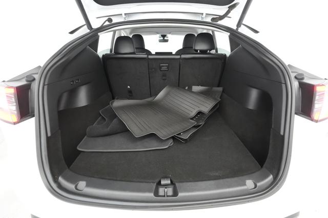 2022 Tesla Model Y — photo 5 of 41