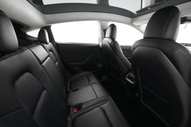 2022 Tesla Model Y — photo 4 of 41