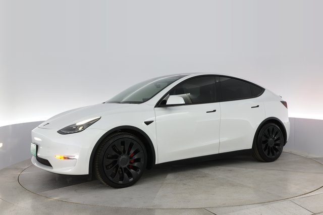 2022 Tesla Model Y — photo 12 of 41