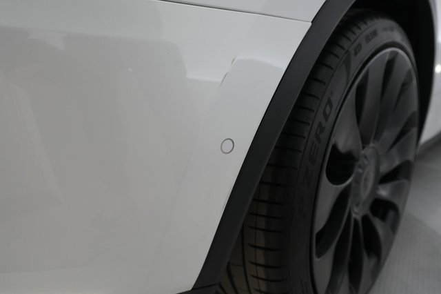 2022 Tesla Model Y — photo 29 of 41