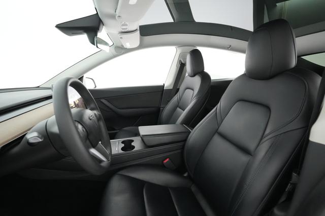 2022 Tesla Model Y — photo 3 of 41