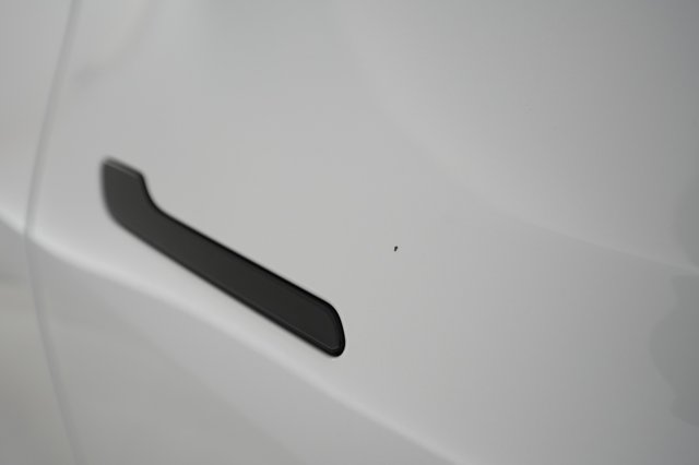 2022 Tesla Model Y — photo 27 of 41