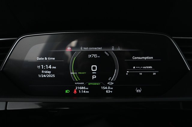 2021 Audi e-tron — photo 4 of 30