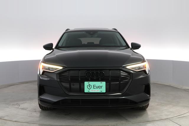 2021 Audi e-tron — photo 5 of 30