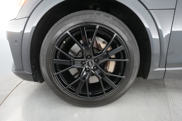 2021 Audi e-tron — photo 11 of 30