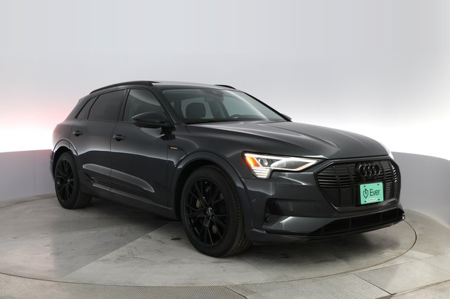 2021 Audi e-tron — photo 6 of 30