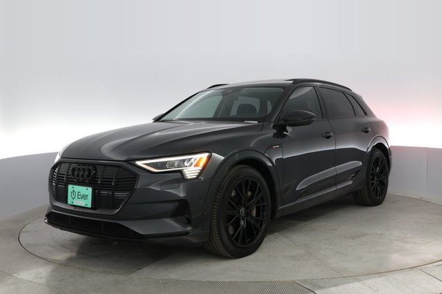 2021 Audi e-tron — VIN WA1VAAGEXMB021131