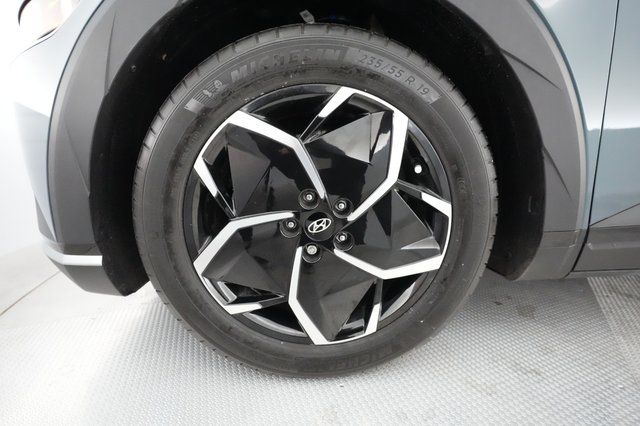 2024 Hyundai IONIQ 5 — photo 11 of 20