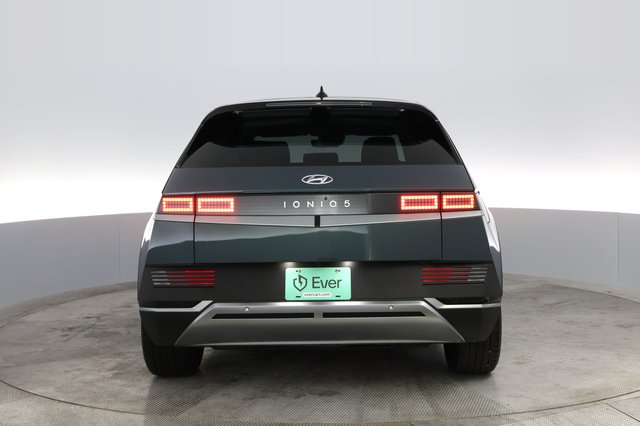 2024 Hyundai IONIQ 5 — photo 8 of 20