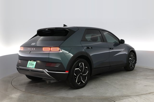 2024 Hyundai IONIQ 5 — photo 2 of 20