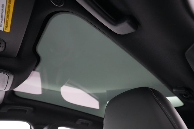 2022 Ford Mustang Mach-E — photo 18 of 29