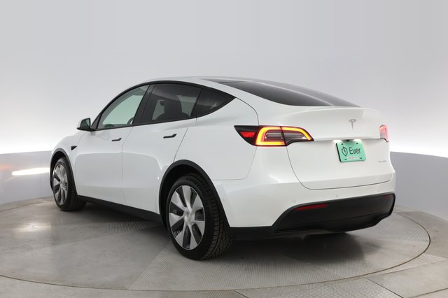 2021 Tesla Model Y — photo 9 of 25