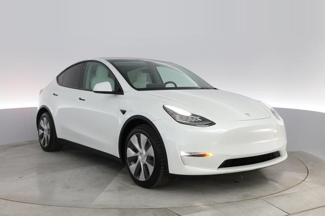 2021 Tesla Model Y — photo 6 of 25